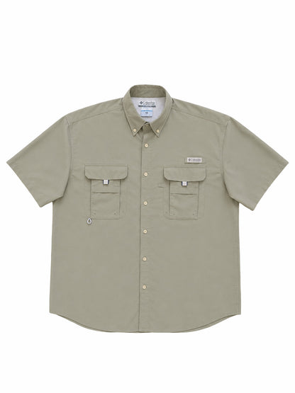 Chemise Columbia beige de seconde main plié en parfaite condition Grade A pour revendeurs.