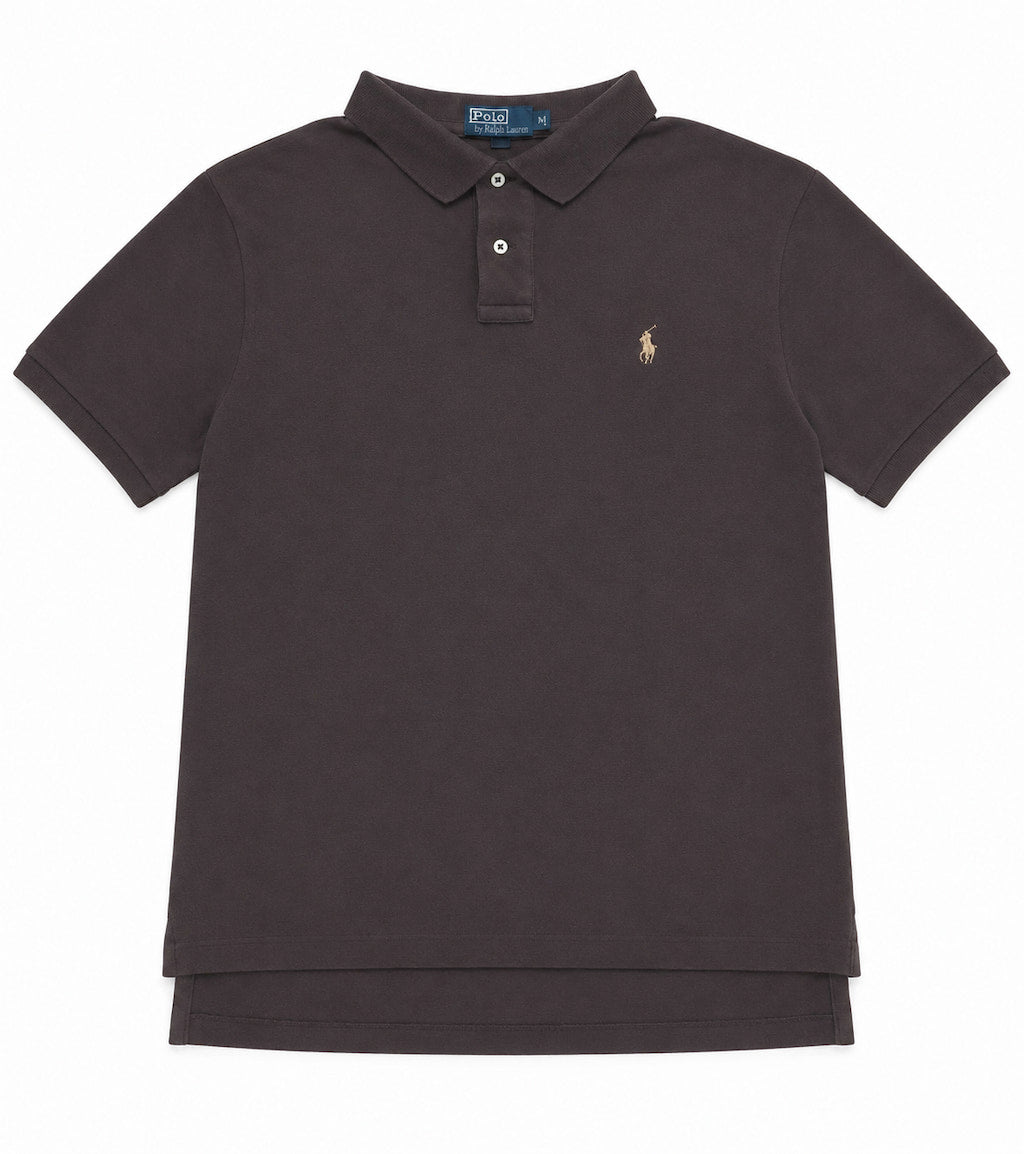 Polo Ralph Lauren marron de seconde main plié en parfaite condition Grade A pour revendeurs.