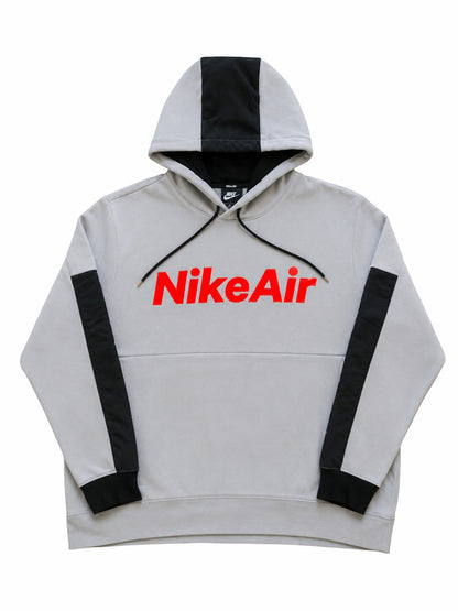 Sweat Nike air blanc de seconde main plié en parfaite condition Grade A pour revendeurs.