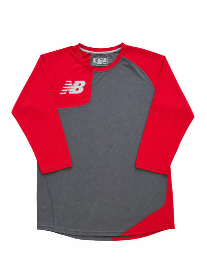 T-shirt New Balance de seconde main pliés en parfaite condition Grade A pour revendeurs.